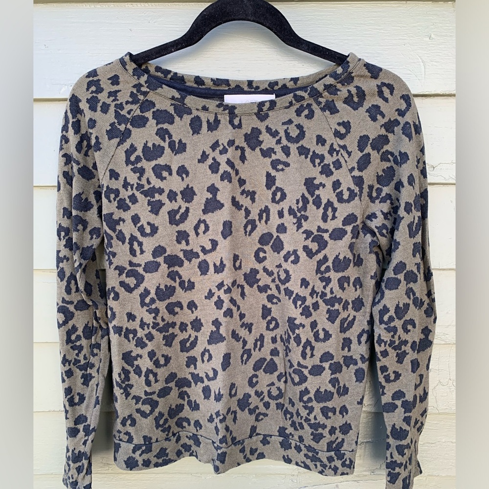 Ann Taylor LOFT sweater